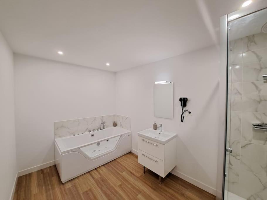 Turin, Neuf Appartement *